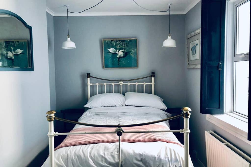 Seaside Escape - Gorgeous 2 Bed Apartment In St-Leonards-On-Sea Hastings Esterno foto
