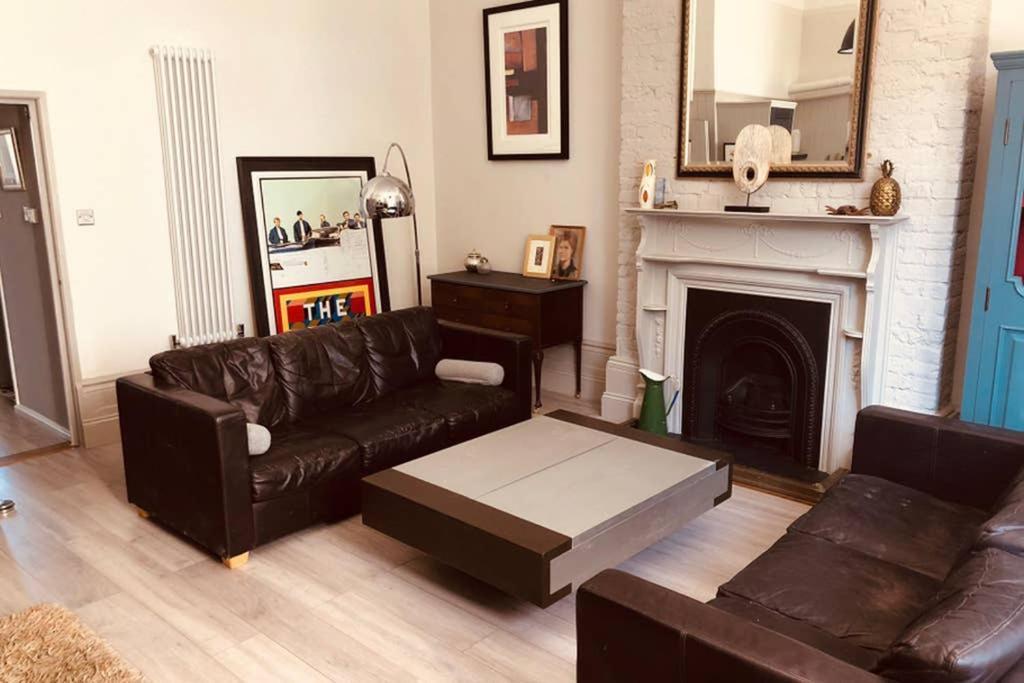 Seaside Escape - Gorgeous 2 Bed Apartment In St-Leonards-On-Sea Hastings Esterno foto